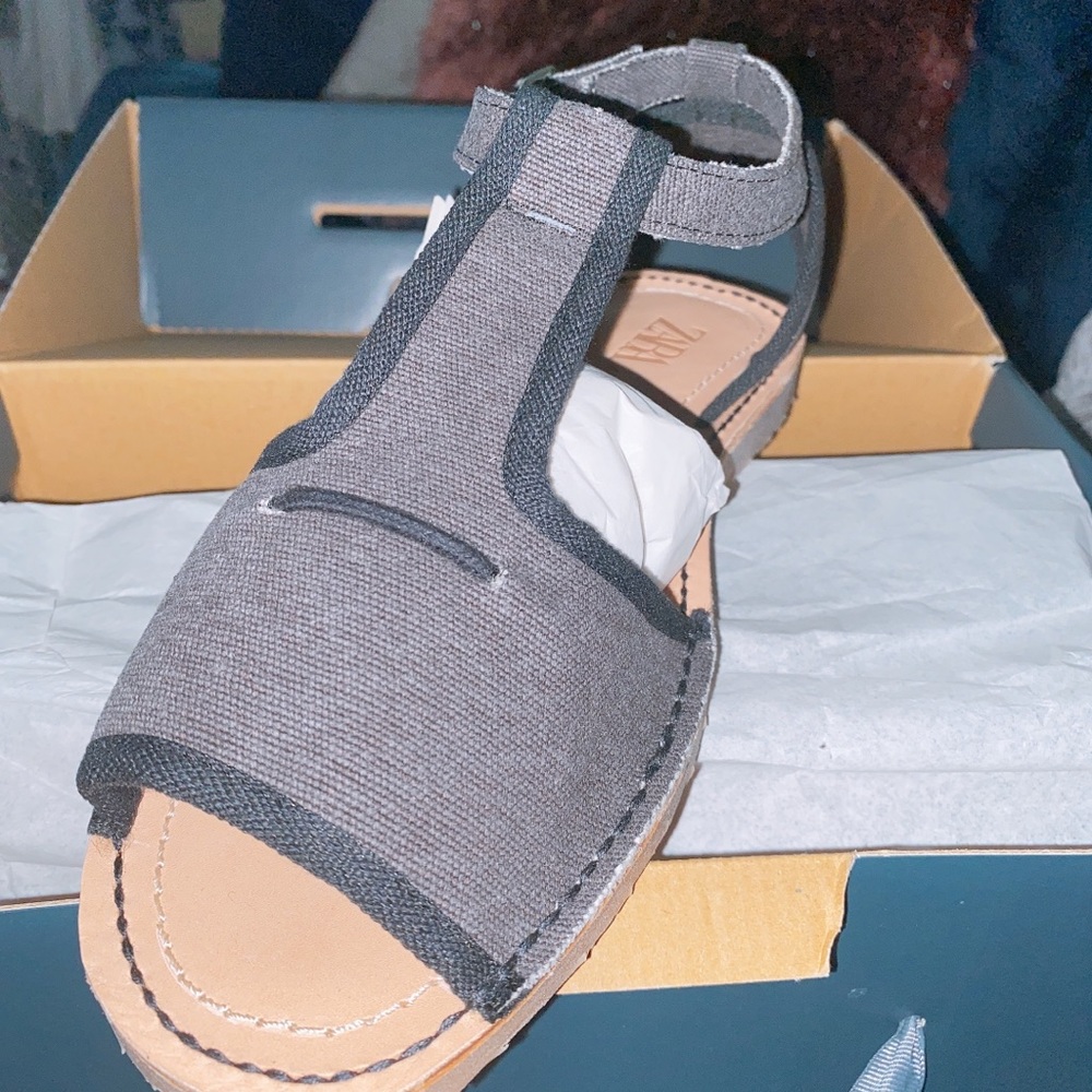 Cute Summer Sandals- size 7